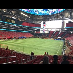 Meet your Posher, Cesar